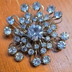 Coro blue rhinestone starburst or floral spray brooch 2" Atomic